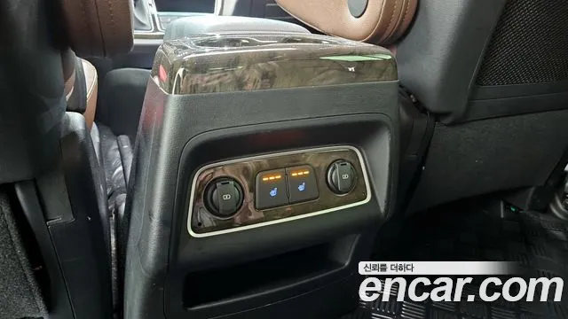 Hyundai Staria 2018 thumb 3