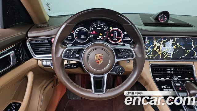 Porsche Panamera 2018 thumb 7
