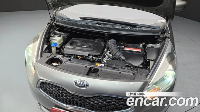 Kia Carens 2015 thumb 3
