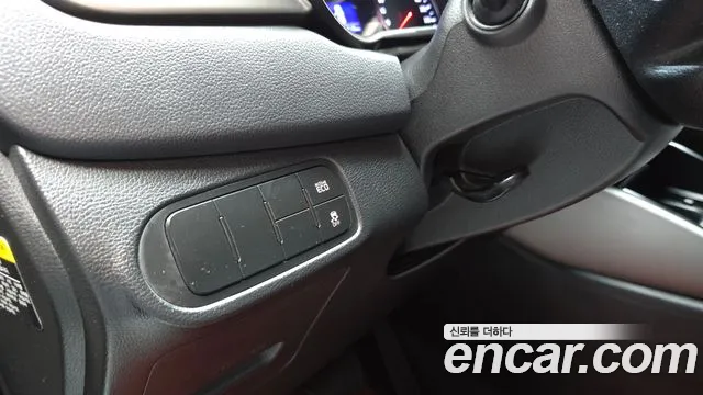 Kia Carens 2015 thumb 9