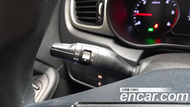 Kia Carens 2015 thumb 4