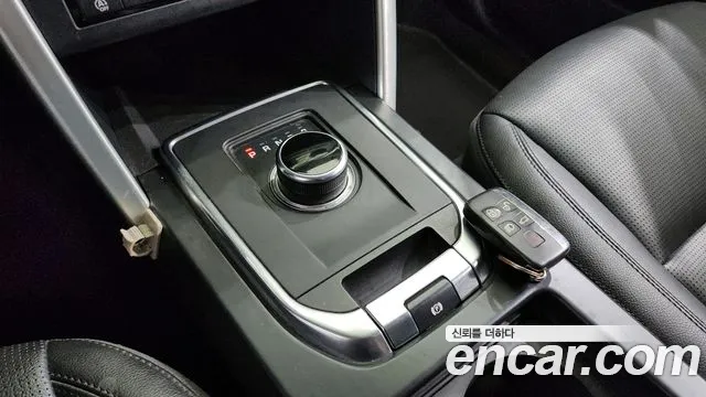 Land Rover Discovery Sport 2019 thumb 8