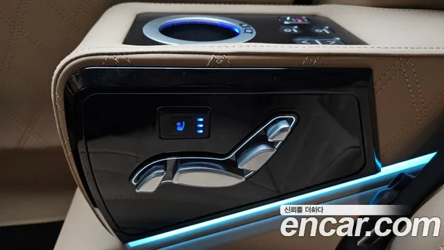 Kia Carnival 2025 thumb 2