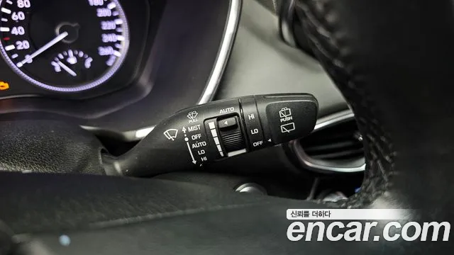 Hyundai Santa Fe 2019 thumb 9