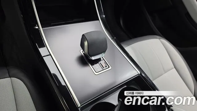 Land Rover Range Rover Evoque 2025 thumb 6