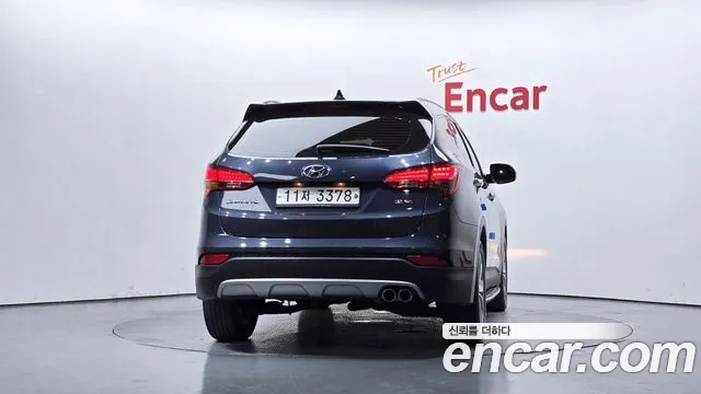 Hyundai Санта Фе 2015 thumb 6