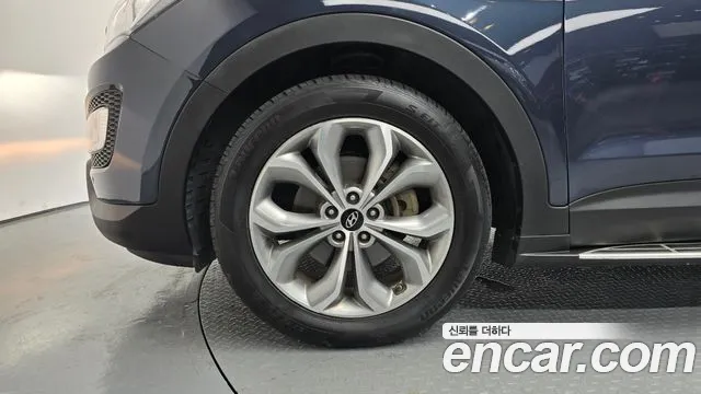 Hyundai Санта Фе 2015 thumb 12