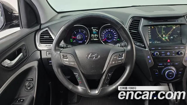 Hyundai Санта Фе 2015 thumb 4