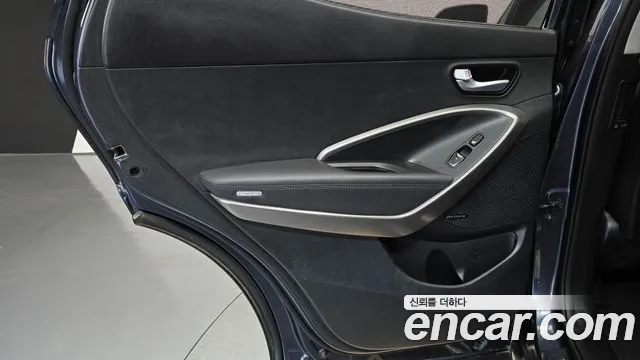 Hyundai Санта Фе 2015 thumb 5