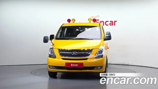 Hyundai Staria 2015 thumb 6