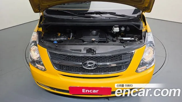 Hyundai Staria 2015 thumb 9