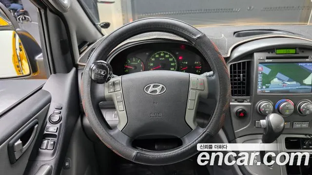 Hyundai Staria 2015 thumb 11
