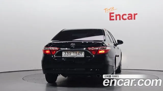 Toyota Camry 2017 thumb 9