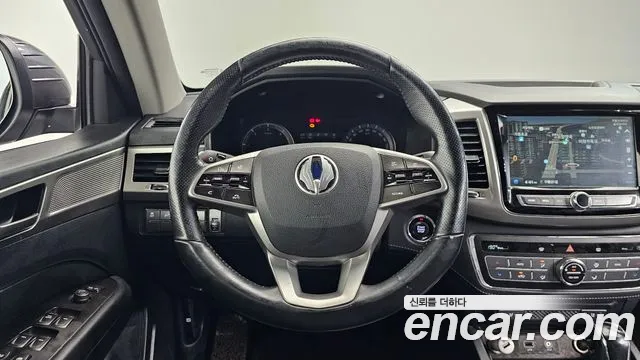 KGM Rexton 2018 thumb 9