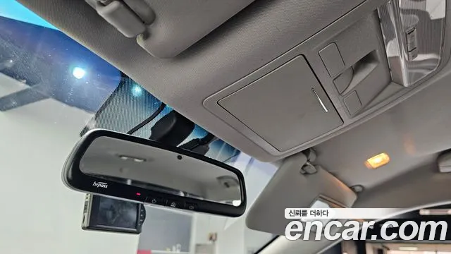 KGM Rexton 2018 thumb 2