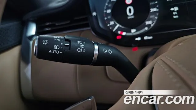 Land Rover Range Rover 2024 thumb 7