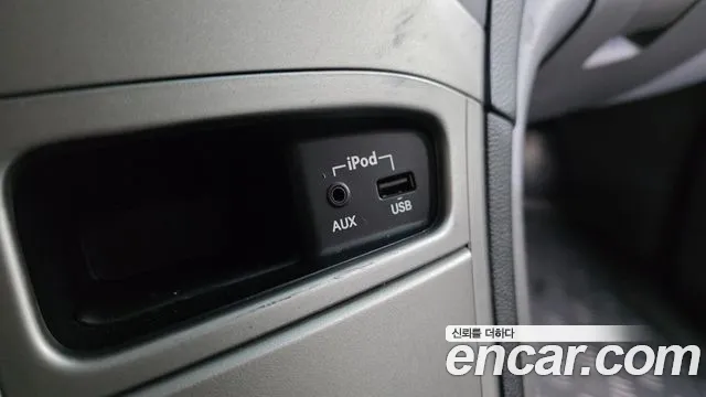 Hyundai Staria 2015 thumb 8