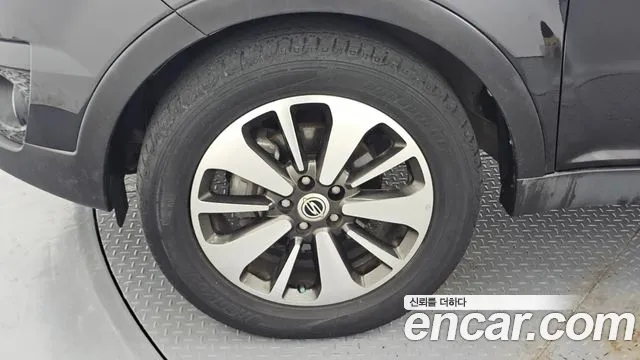 KGM Korando 2014 thumb 7