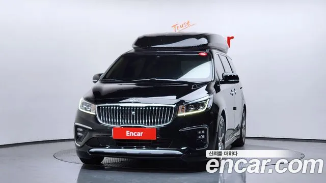 Kia Carnival 2018 thumb 3