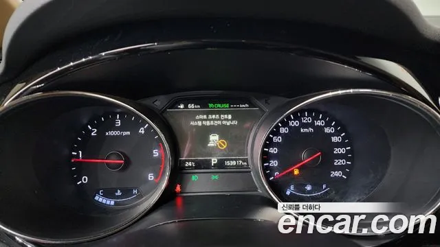 Kia Carnival 2018 thumb 10