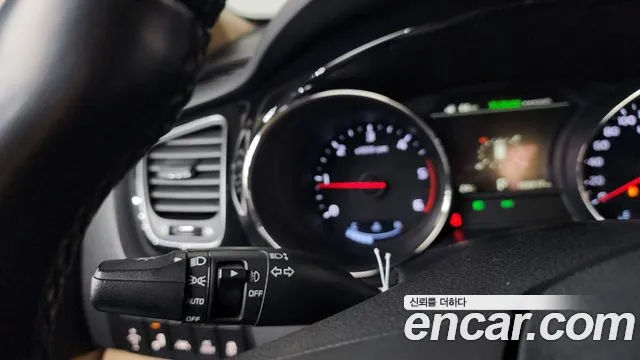 Kia Carnival 2018 thumb 6