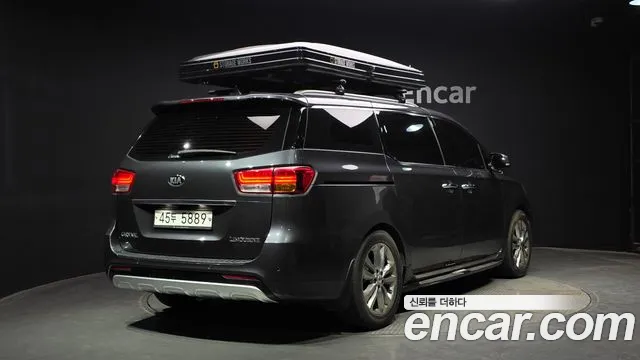 Kia Carnival 2015 thumb 6