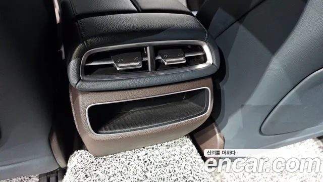 Genesis G80 2022 thumb 5