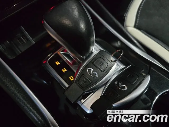 Infiniti Q30 2017 thumb 8