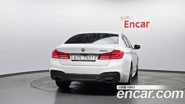BMW 5 серии 2017 thumb 11