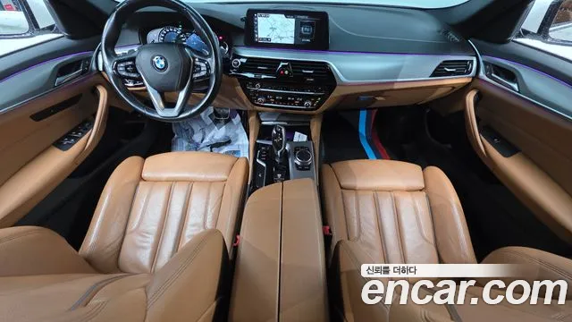 BMW 5 серии 2017 thumb 12