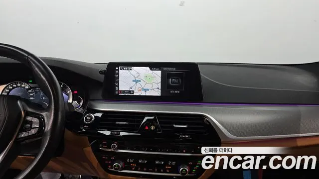 BMW 5 серии 2017 thumb 2