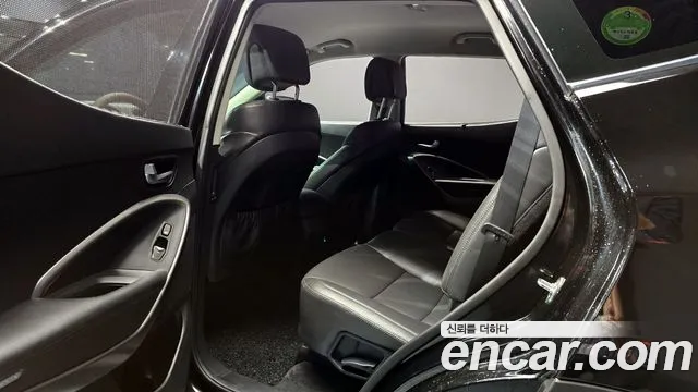 Hyundai Santafe 2018 thumb 12
