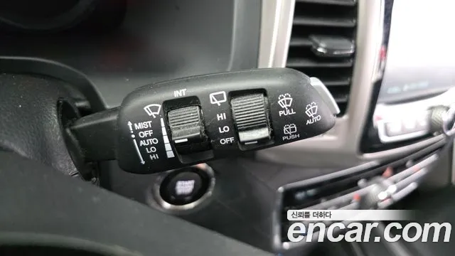 KGM Rexton 2017 thumb 4