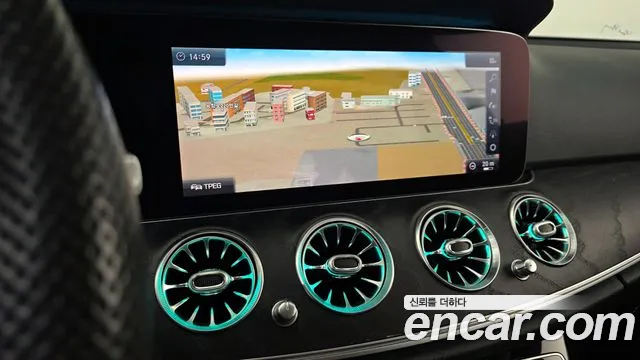 Mercedes-Benz E-Class 2018 thumb 2