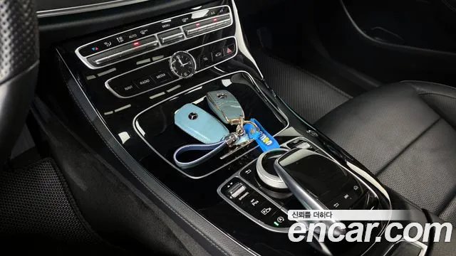 Mercedes-Benz E-Class 2018 thumb 7