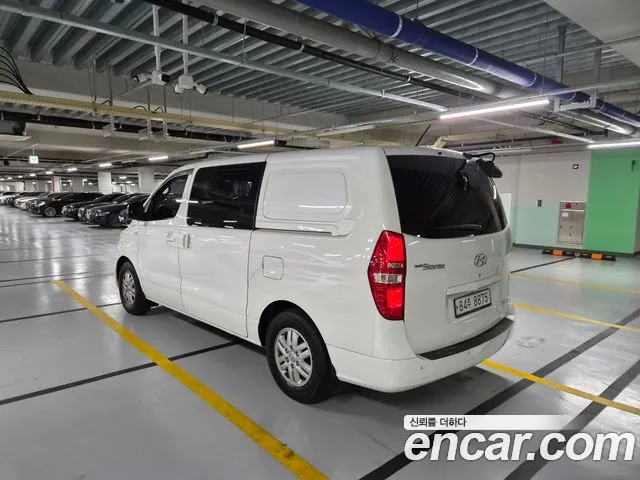 Hyundai Staria 2016 thumb 5