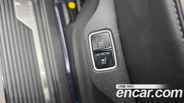 Hyundai Staria 2022 thumb 9