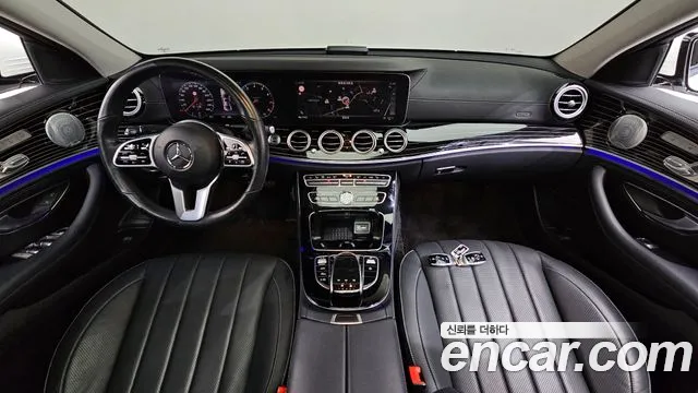 Mercedes-Benz E-Class 2020 thumb 8