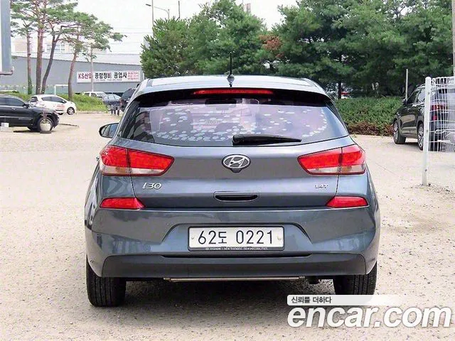 Hyundai i30 2017 thumb 8
