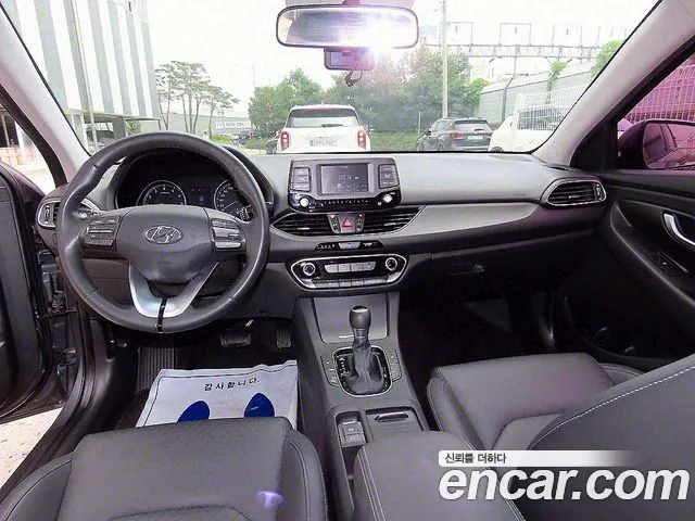Hyundai i30 2017 thumb 5