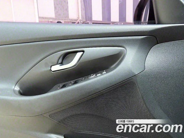 Hyundai i30 2017 thumb 9