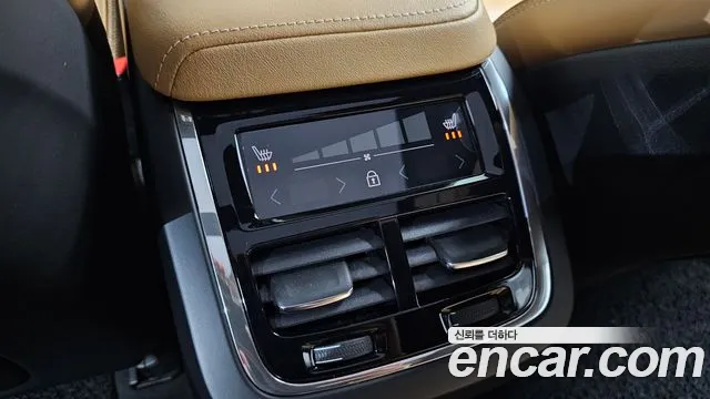 Volvo XC60 2021 thumb 8