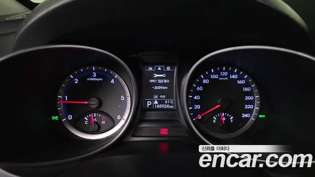 Hyundai Санта Фе 2014 thumb 6