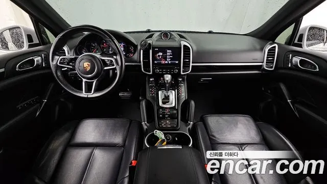 Porsche Cayenne 2017 thumb 7