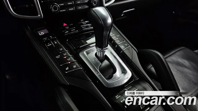 Porsche Cayenne 2017 thumb 6