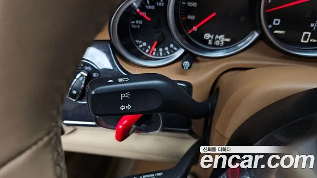 Porsche Panamera 2010 thumb 9