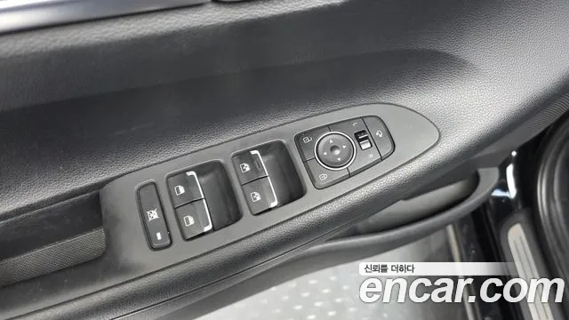 Hyundai Grandeur 2017 thumb 8