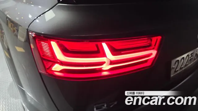 Audi Q7 2019 thumb 8
