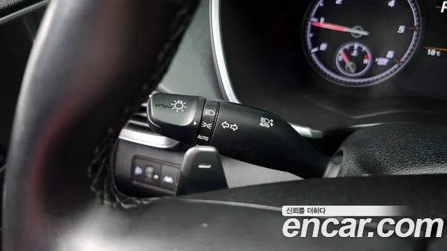 Hyundai Santa Fe 2021 thumb 6