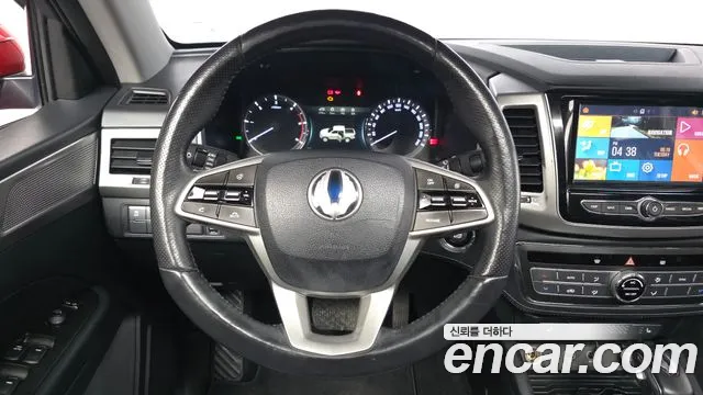 KGM Rexton 2019 thumb 2